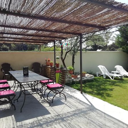 A La Maison D'Hotes La Baume-de-Transit Kamer foto